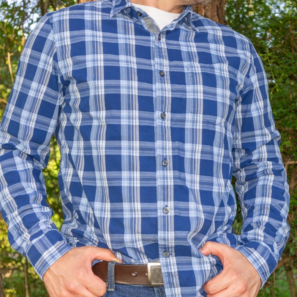 Banana Republic CAMDEN Fit Button Down (blue) - Picture 2 of 4